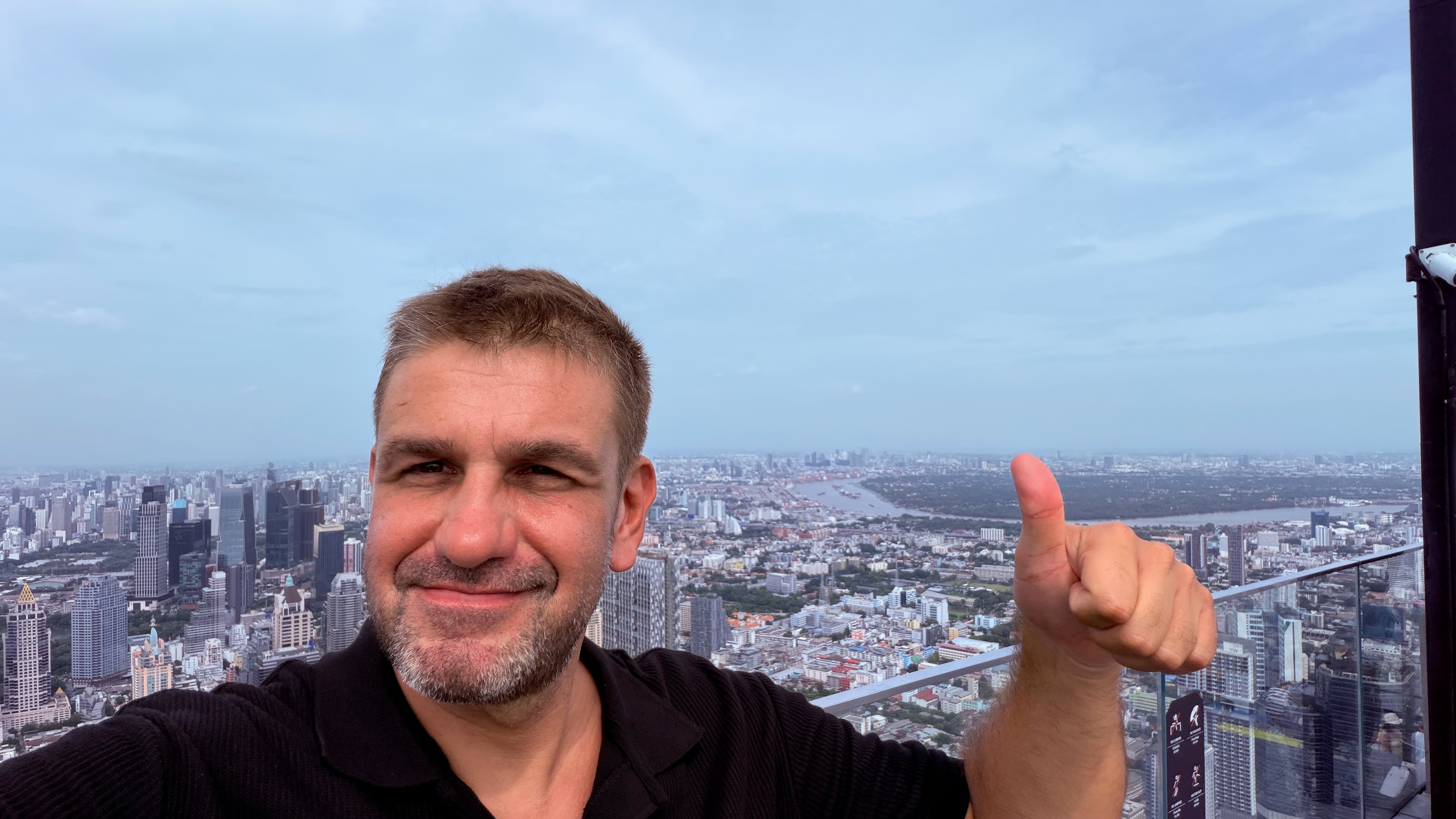 Jak dostać się na Koh Samui z Polski i z Bangkoku - lot, prom, koszty i czas